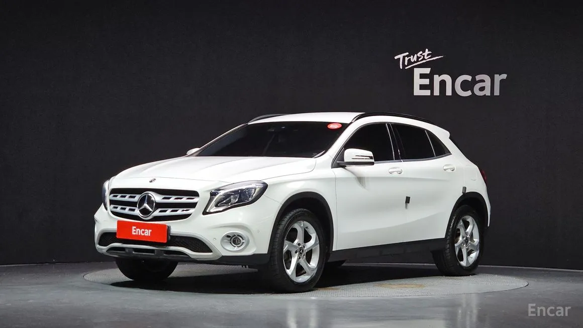 Mercedes-Benz GLA-Class