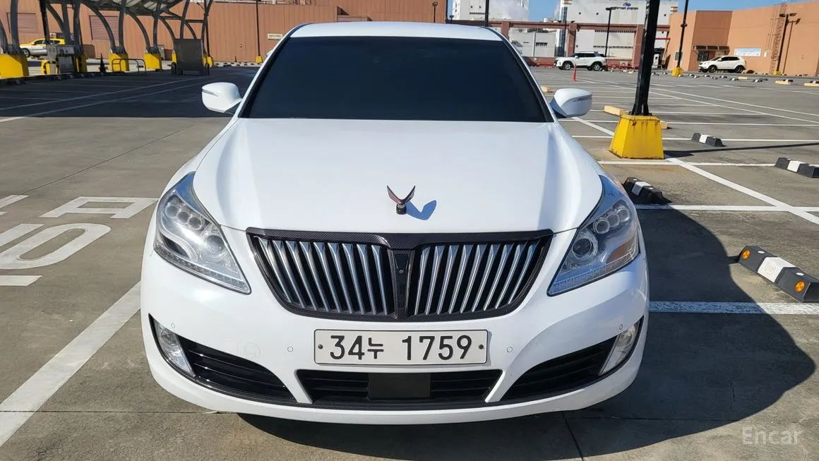 Hyundai Equus