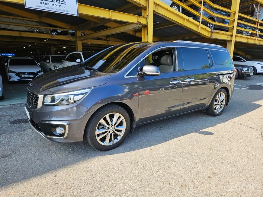 Kia Carnival