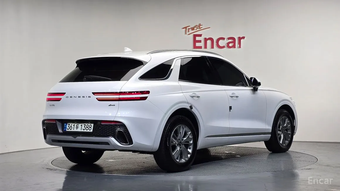 Genesis GV70