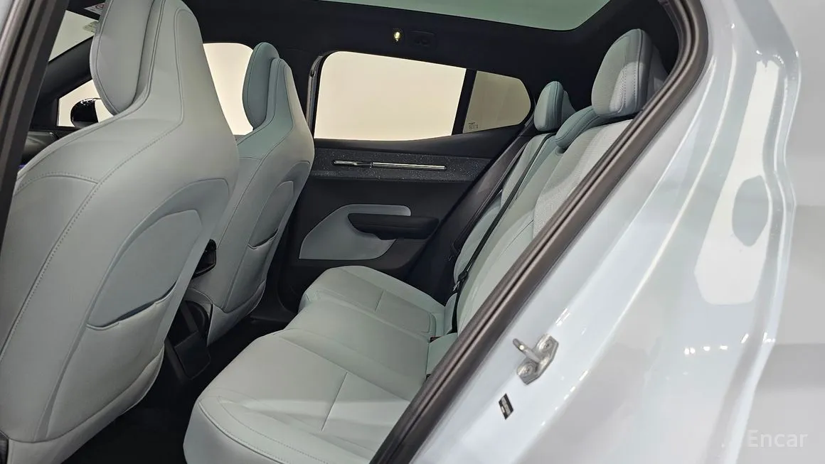 Volvo EX30