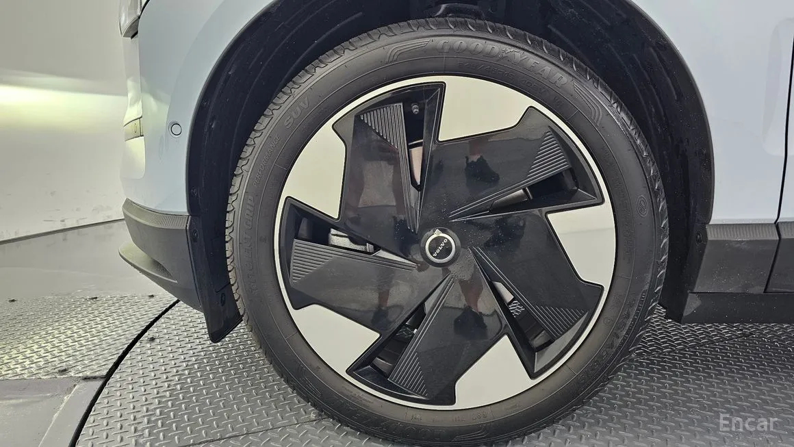 Volvo EX30