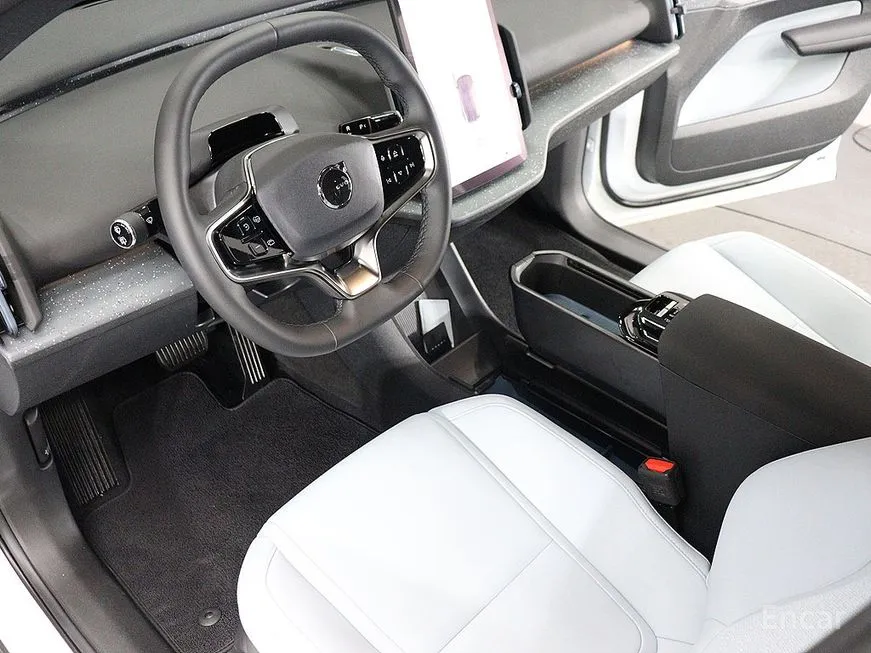 Volvo EX30