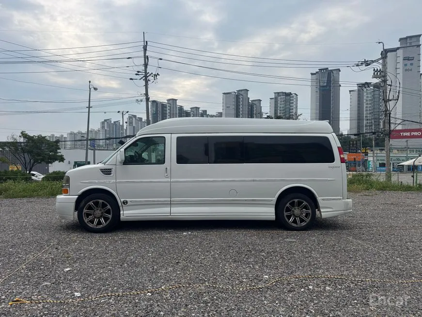 Chevrolet Express Van