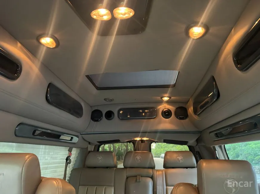 Chevrolet Express Van