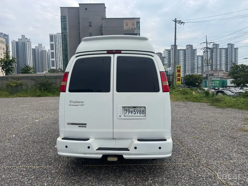 Chevrolet Express Van