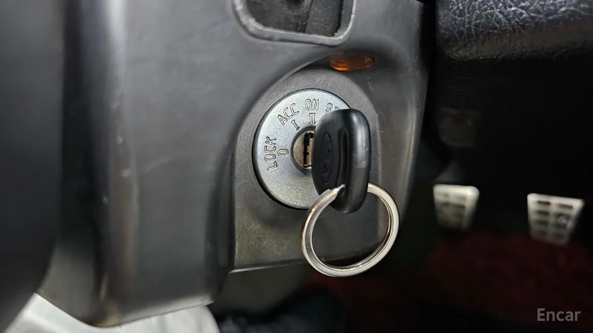 Kia Elan
