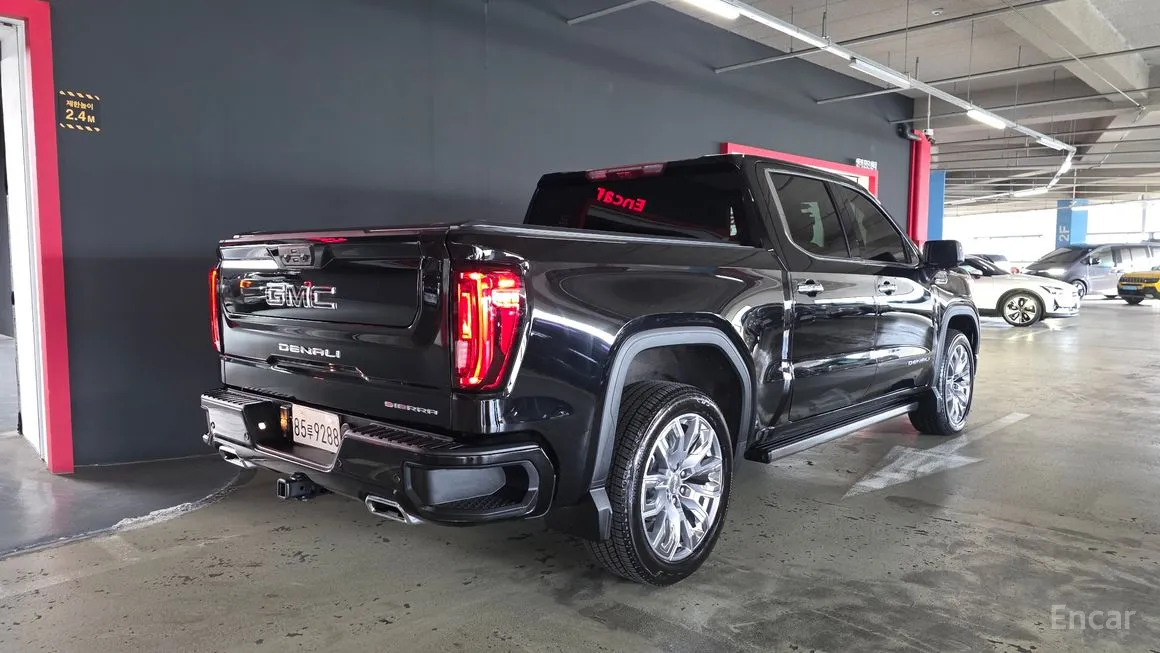 GMC Sierra