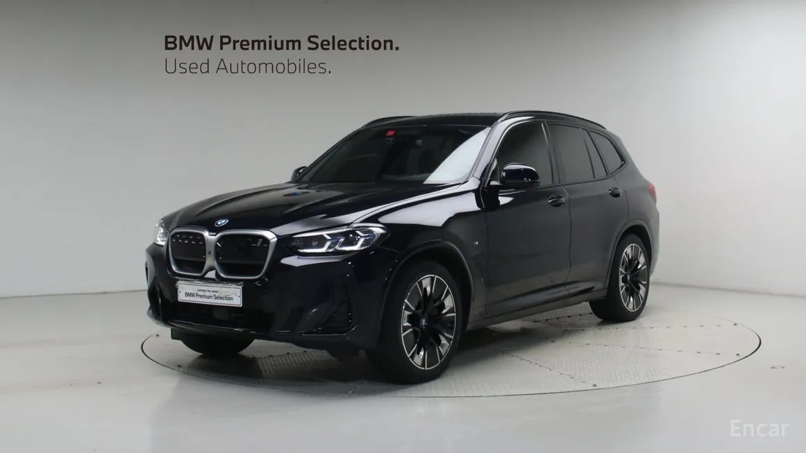 BMW iX3
