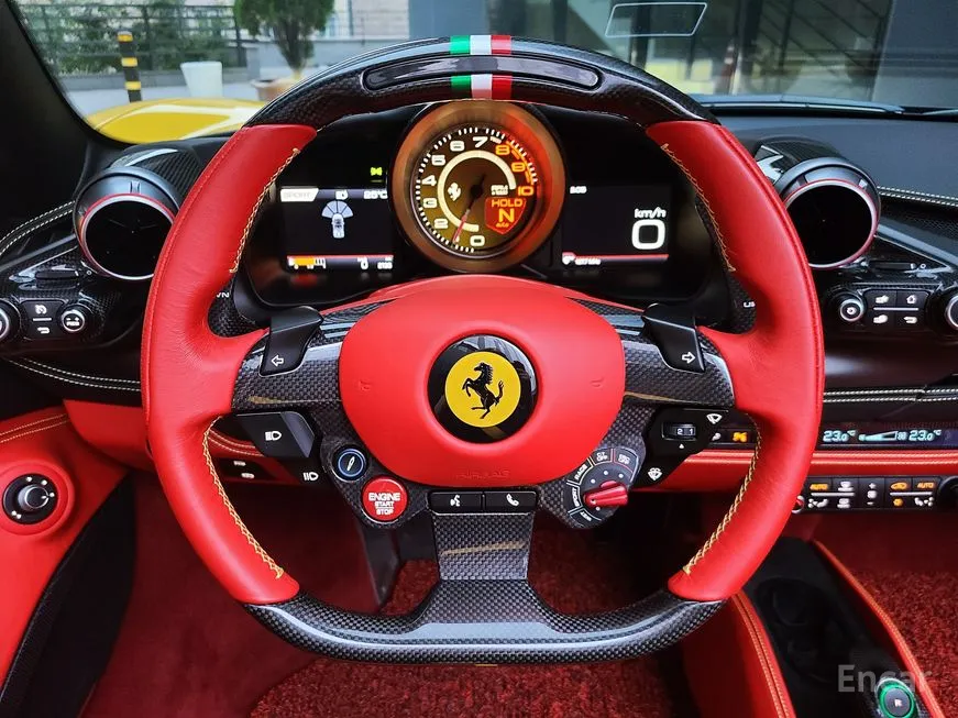 Ferrari F8