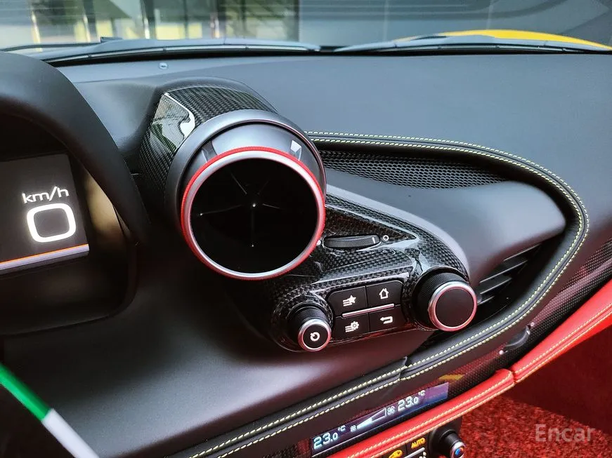 Ferrari F8