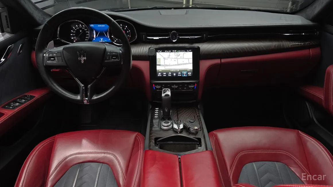 Maserati Quattroporte