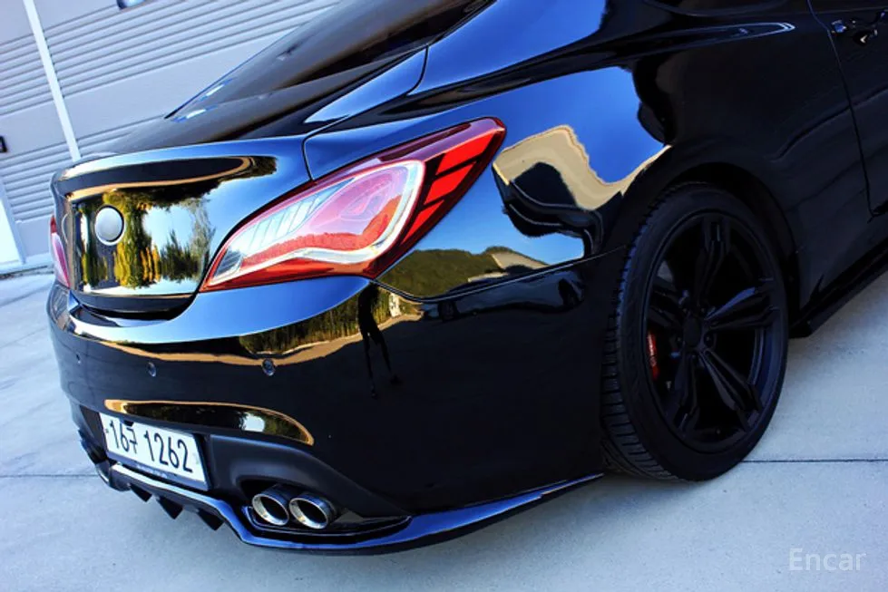 Hyundai Genesis