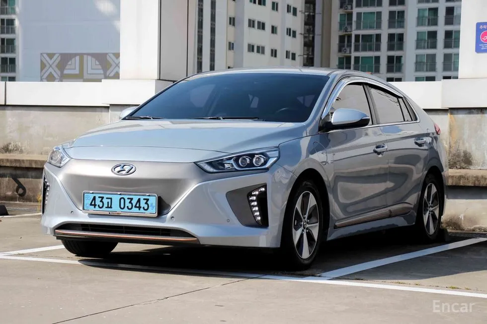 Hyundai Ioniq