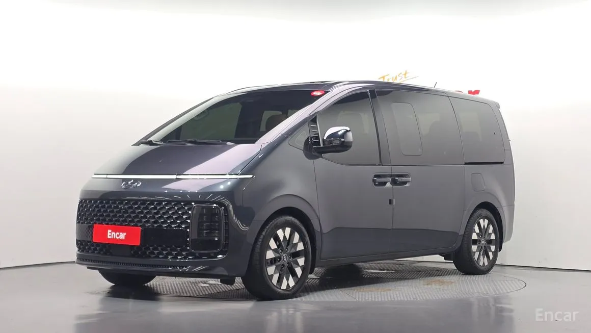 Hyundai Staria