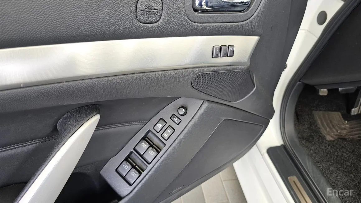 Infiniti G