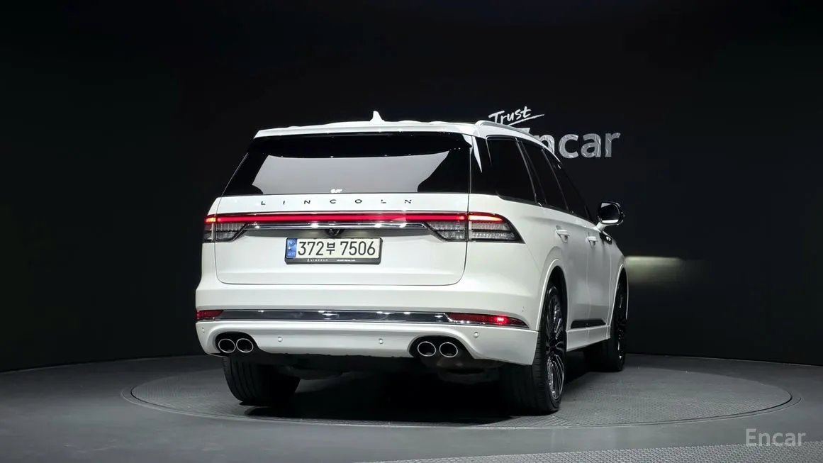 Lincoln Aviator