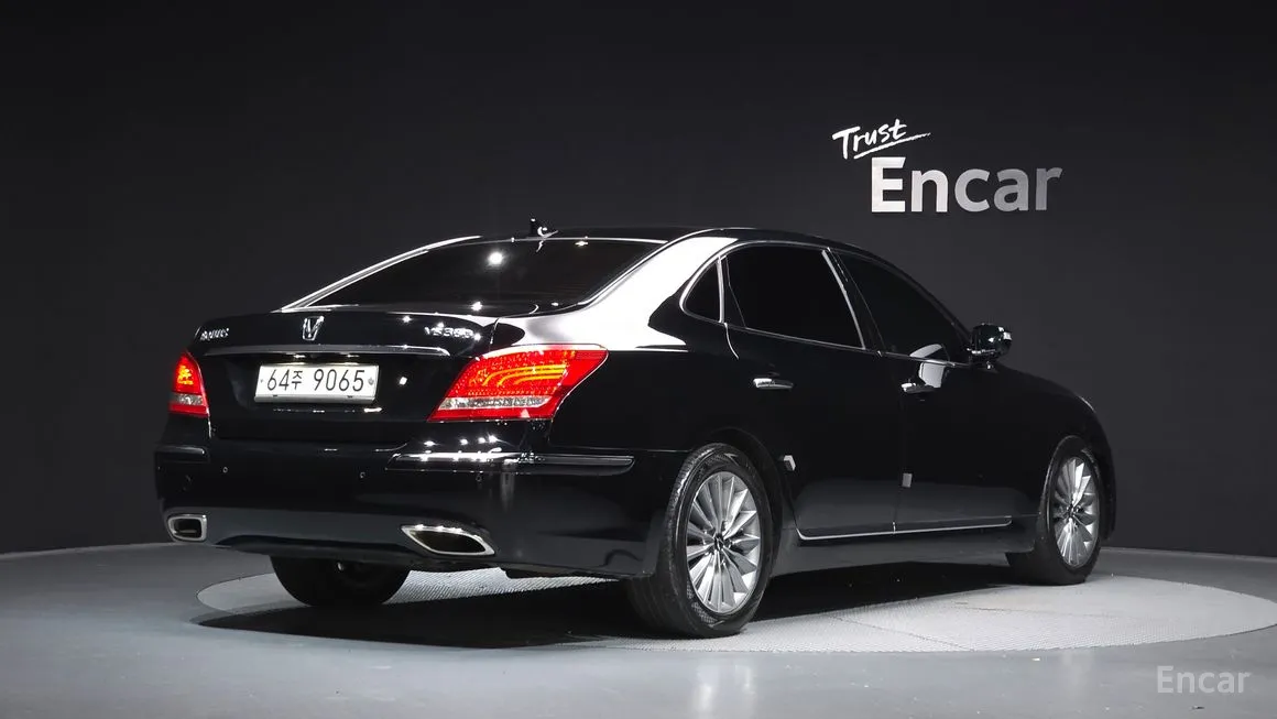 Hyundai Equus