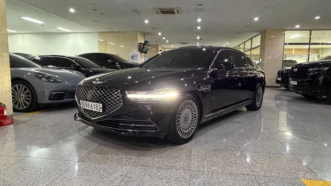 Genesis G90