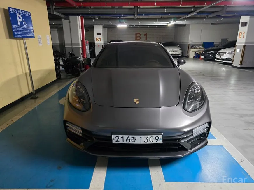 Porsche Panamera