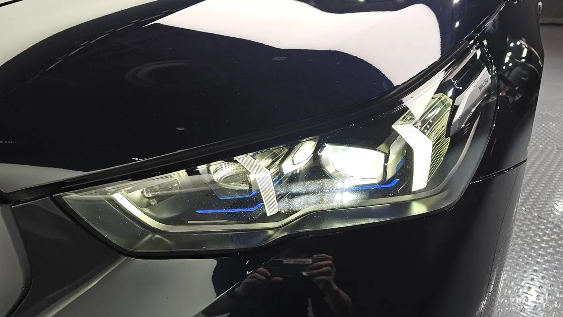 BMW i5