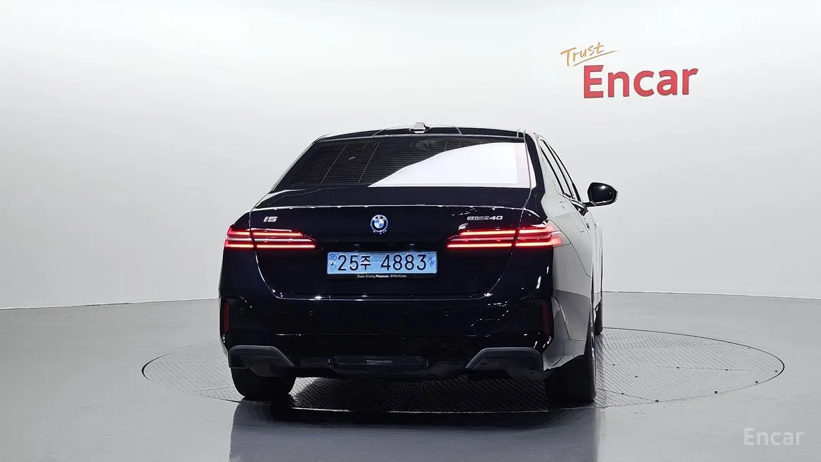 BMW i5