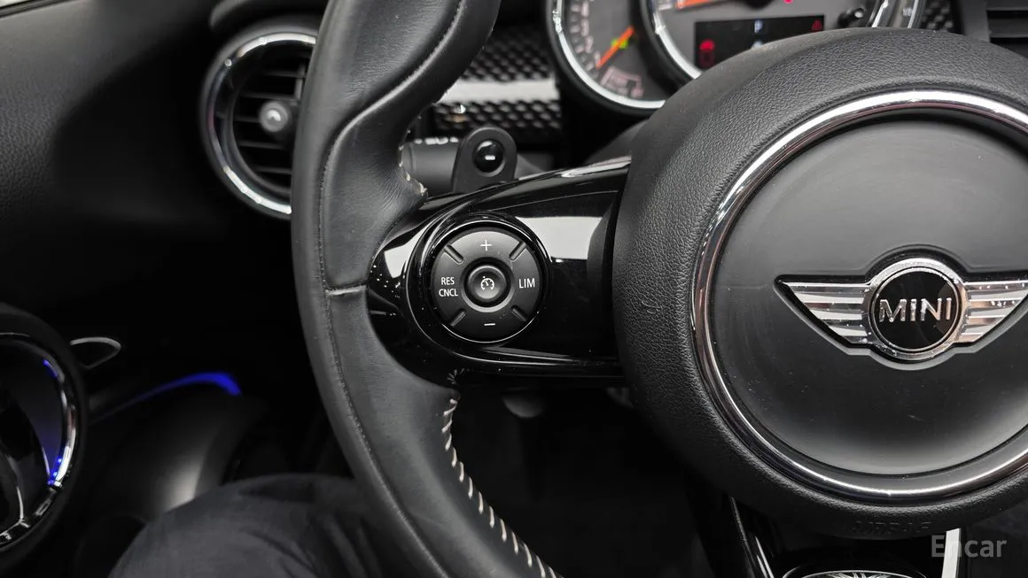 Mini Cooper Convertible