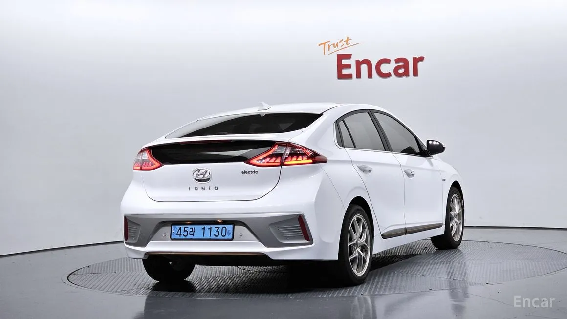 Hyundai Ioniq