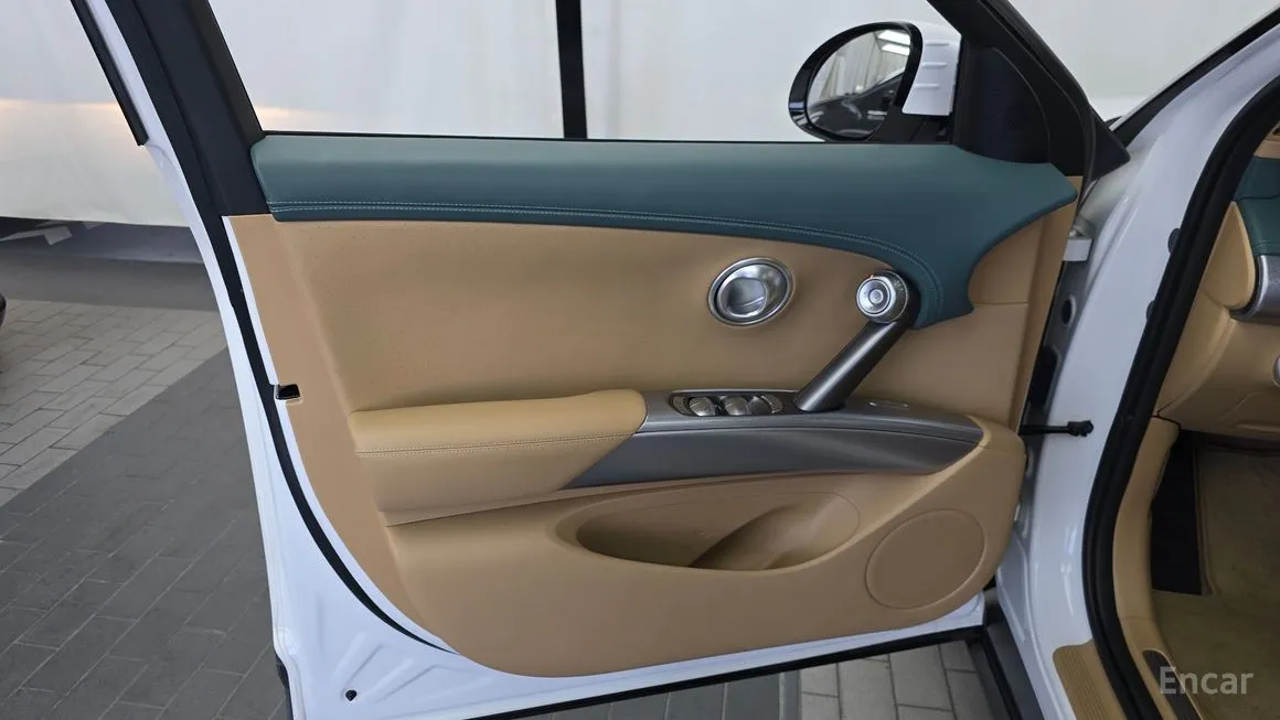 Genesis GV60