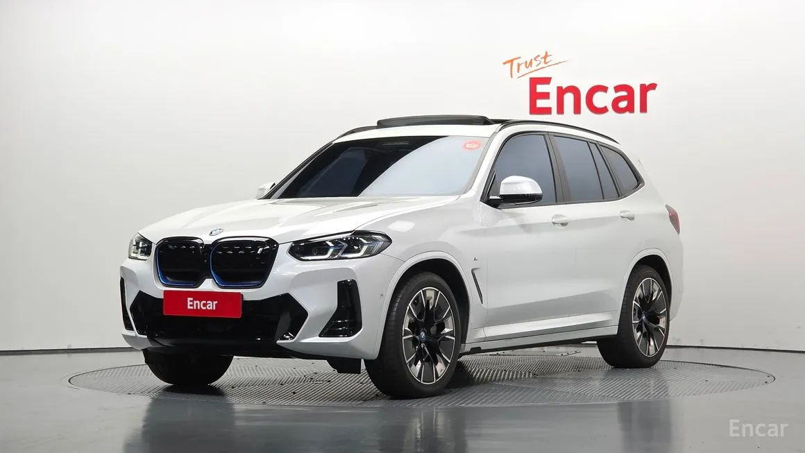 BMW iX3