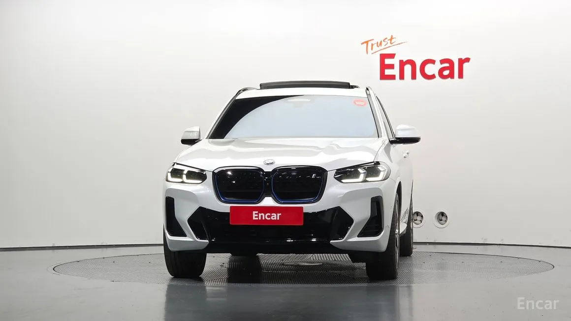 BMW iX3
