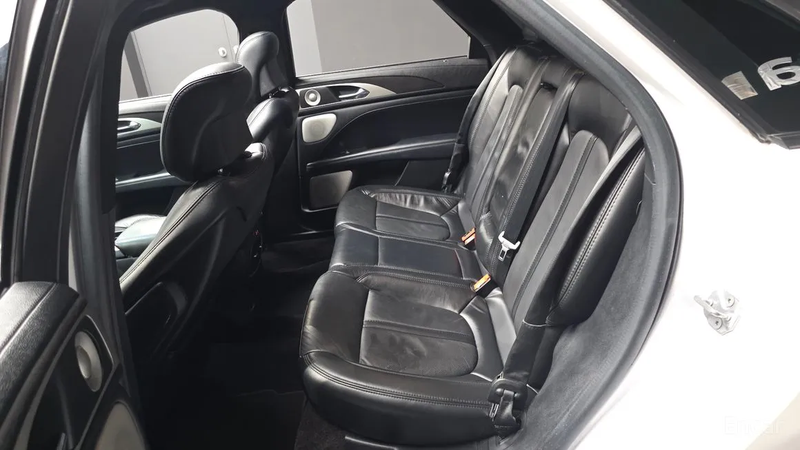 Lincoln MKZ