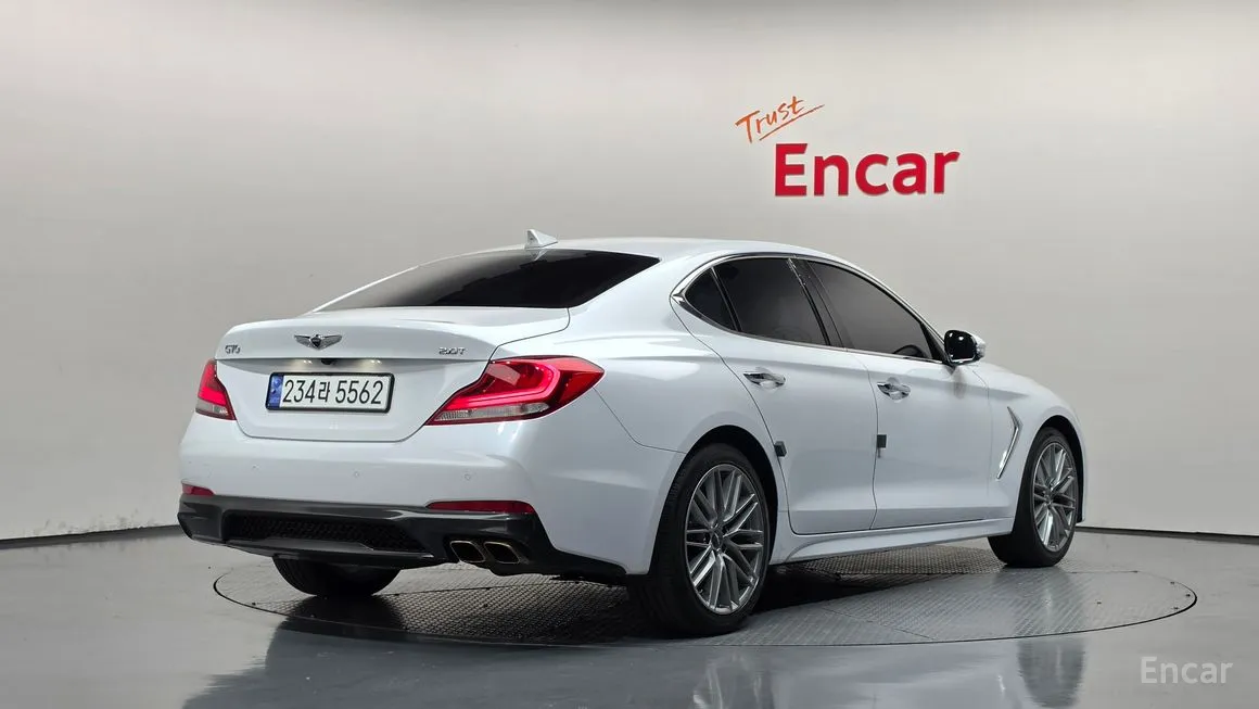 Genesis G70