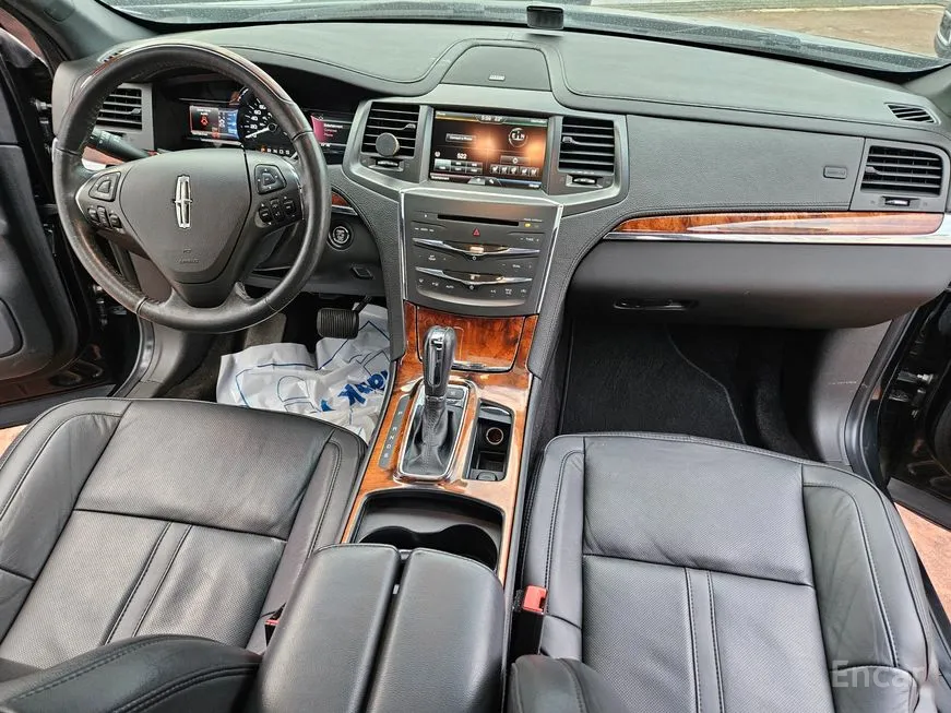 Lincoln MKS