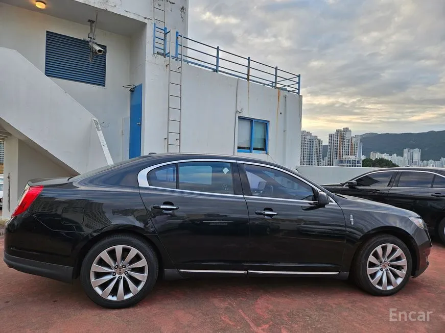Lincoln MKS
