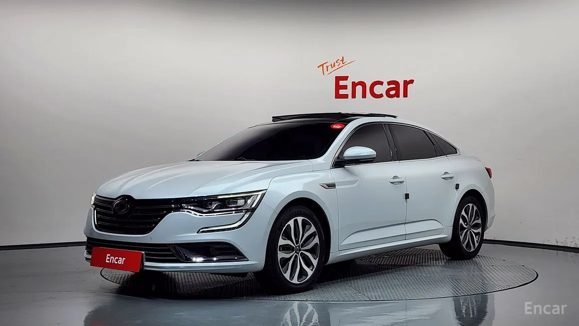 Renault SM6