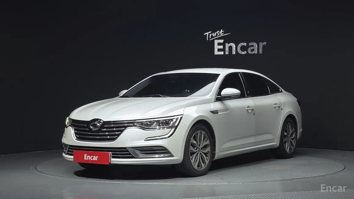 Renault SM6
