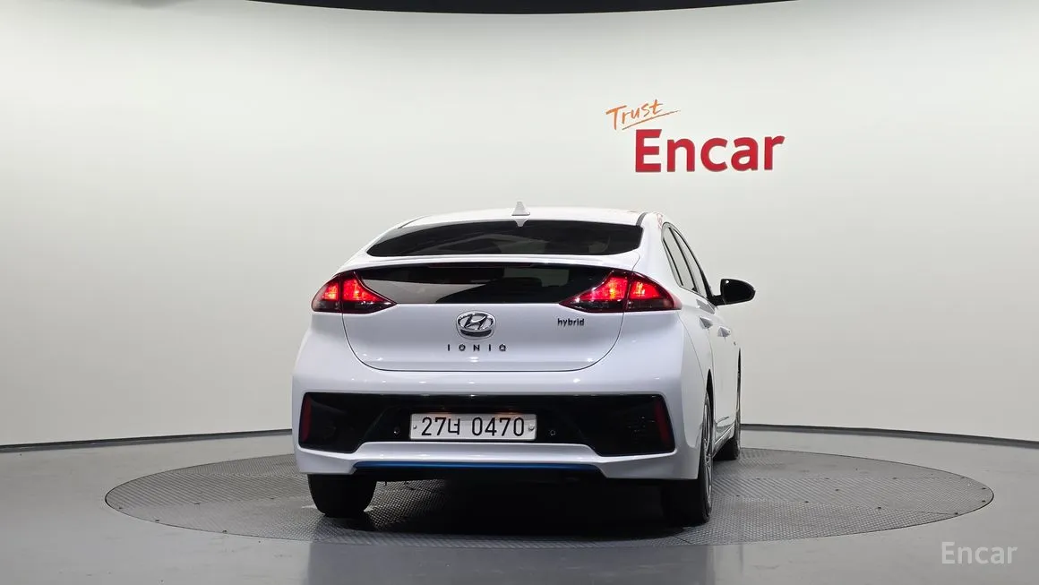 Hyundai Ioniq