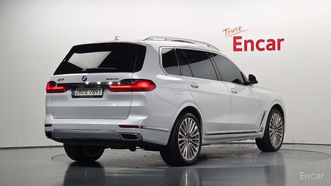 BMW X7