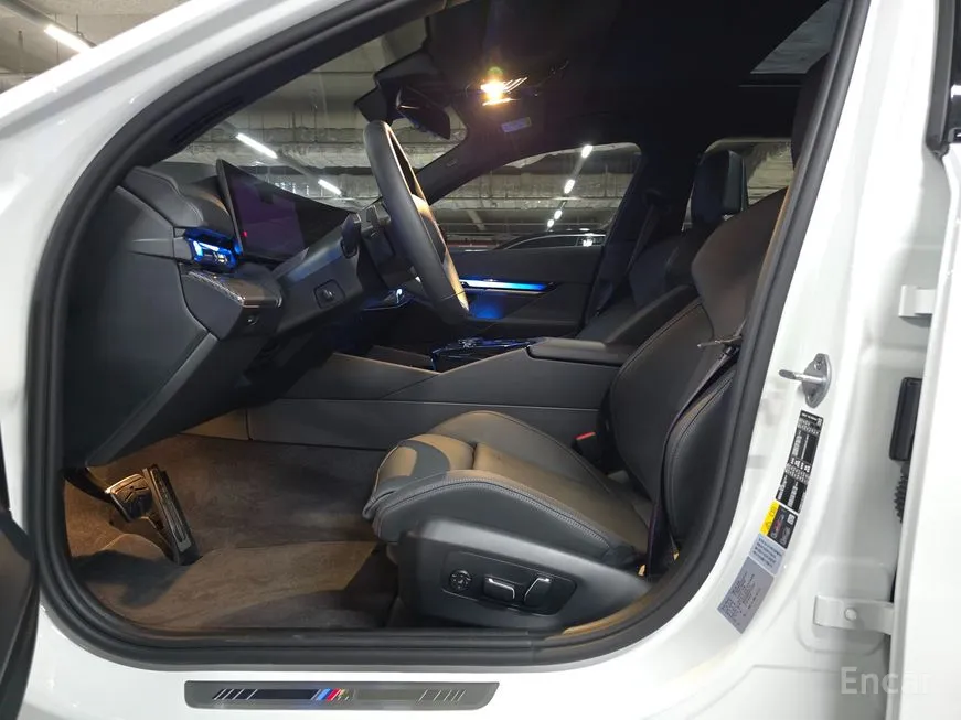 BMW i5