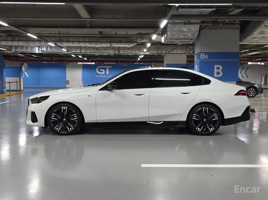 BMW i5