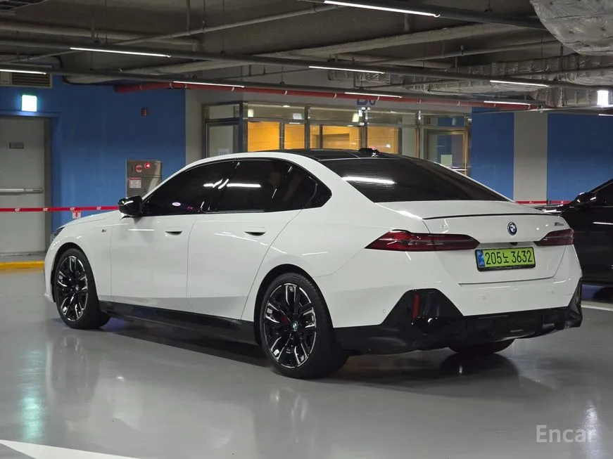 BMW i5