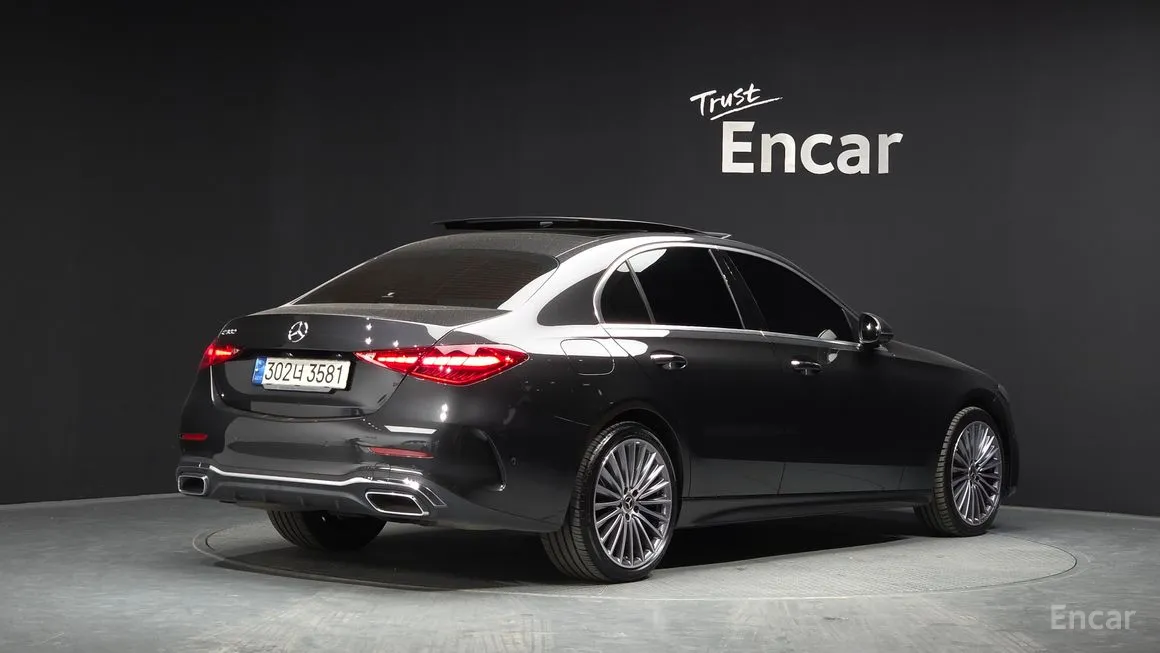 Mercedes-Benz C-Class