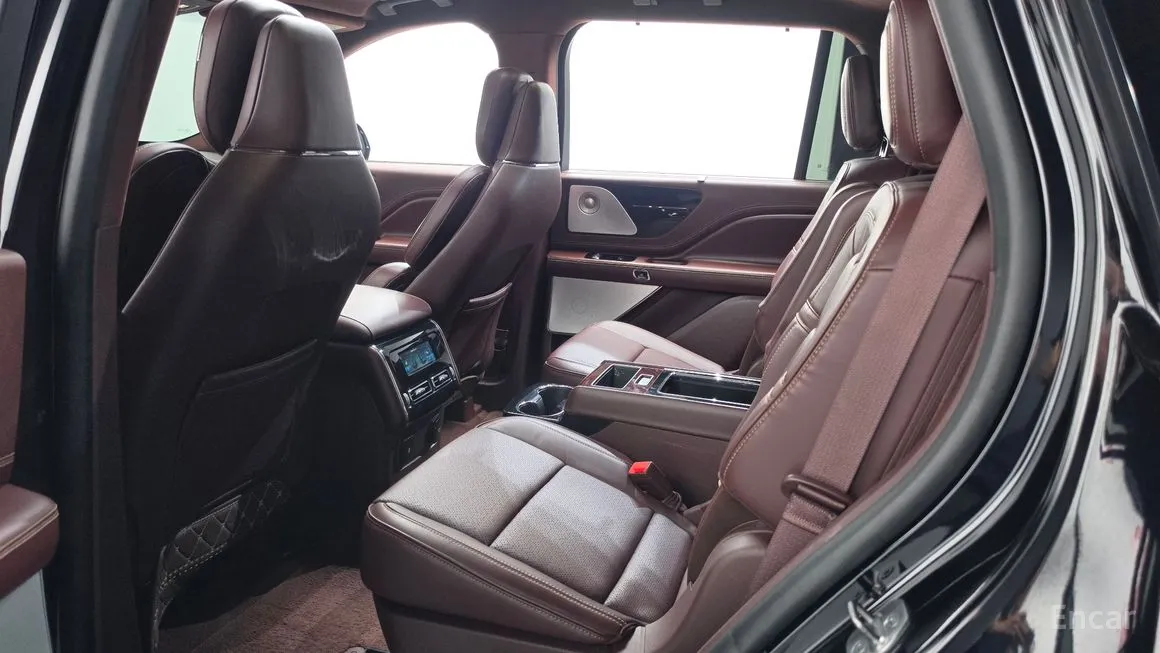 Lincoln Aviator