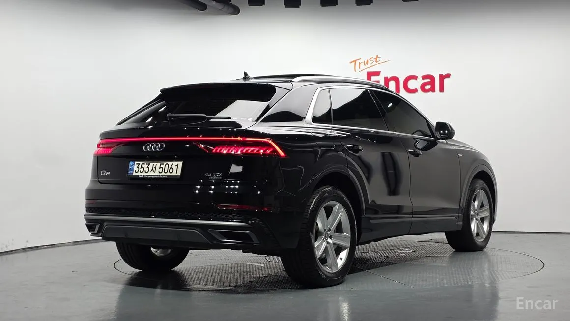 Audi Q8