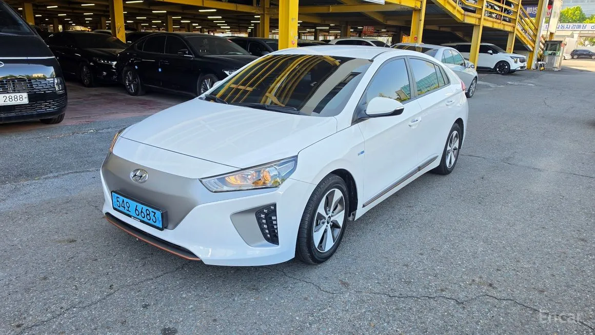 Hyundai Ioniq