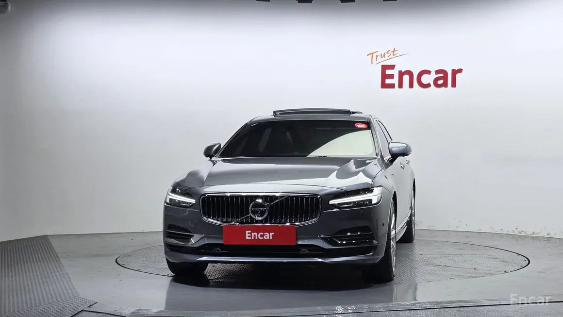 Volvo S90
