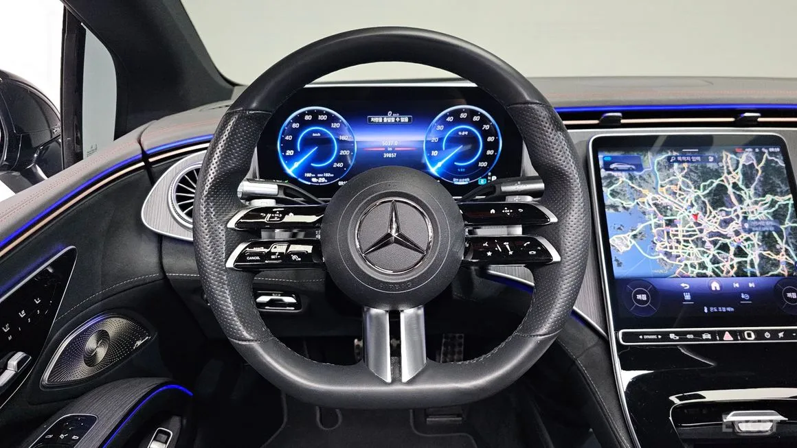 Mercedes-Benz EQS
