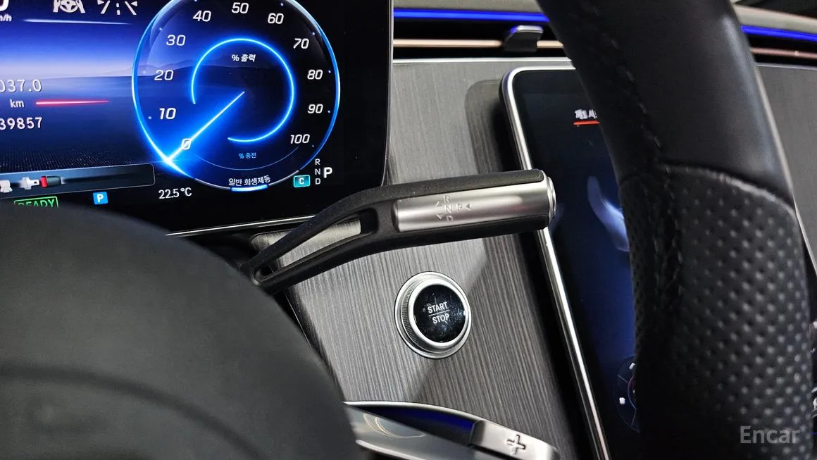 Mercedes-Benz EQS