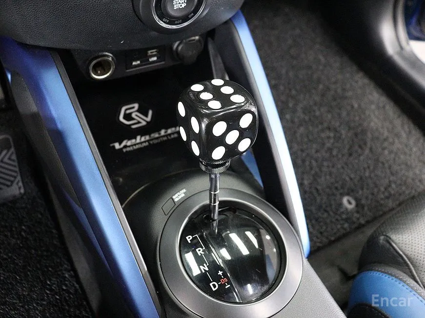 Hyundai Veloster